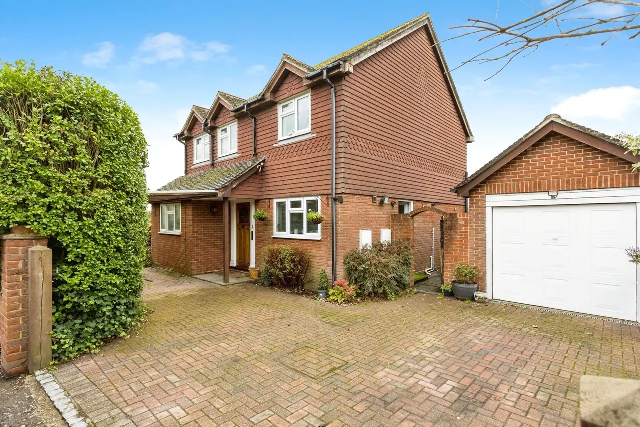 3 bed house for sale, Honu, Southwater, RH13