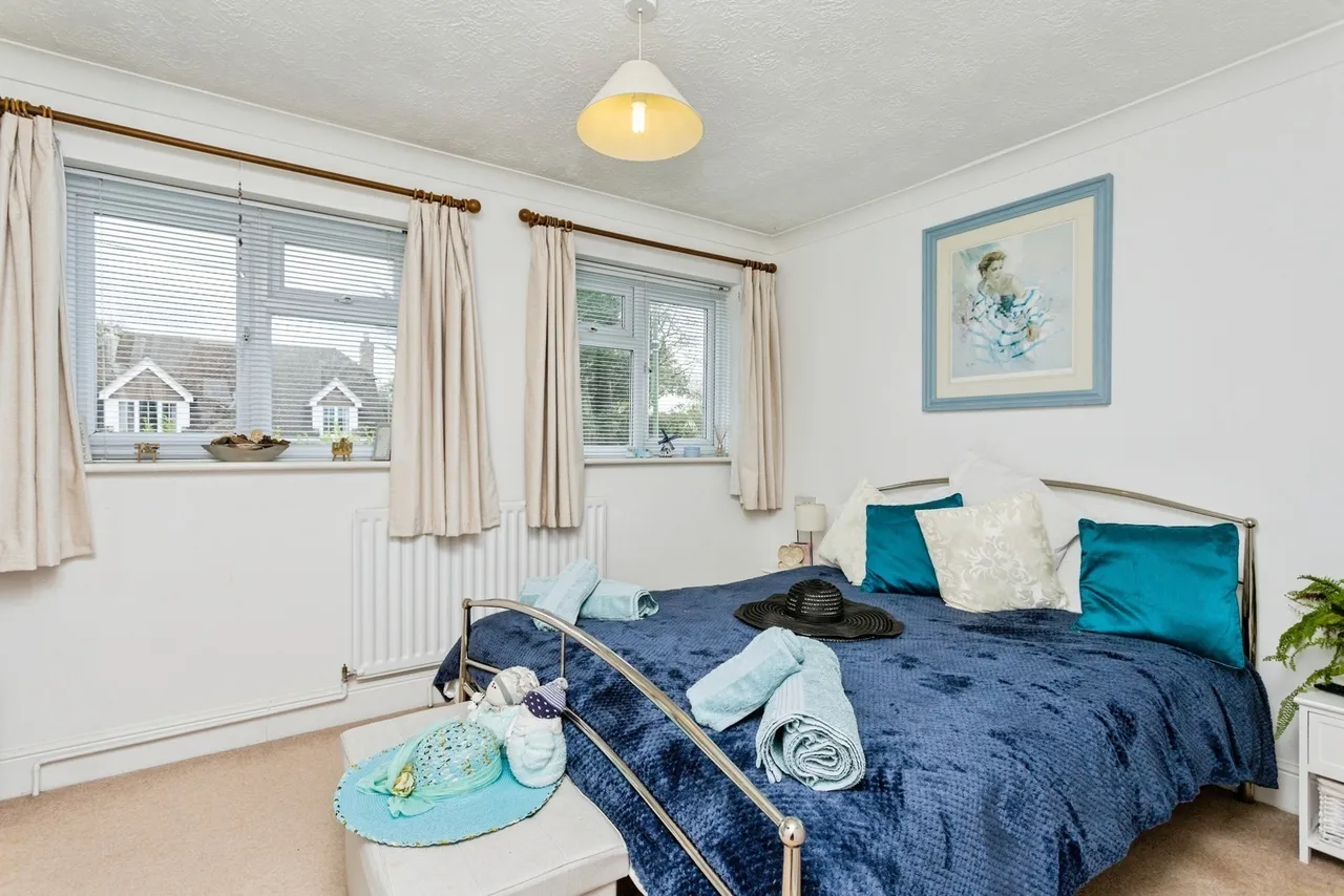 Honu, Southwater, RH13, photo 12