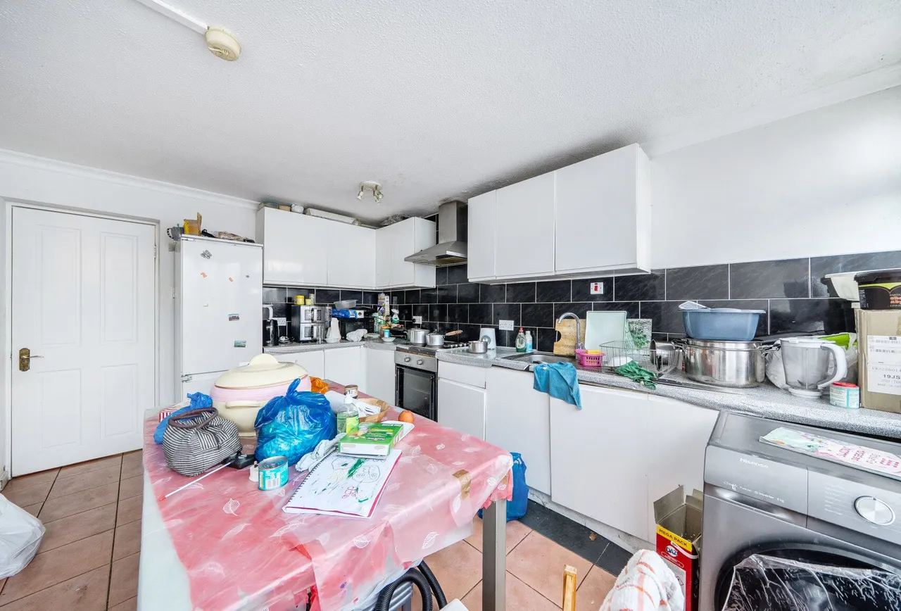 Radnor Close, Mitcham, CR4 1XU, photo 10
