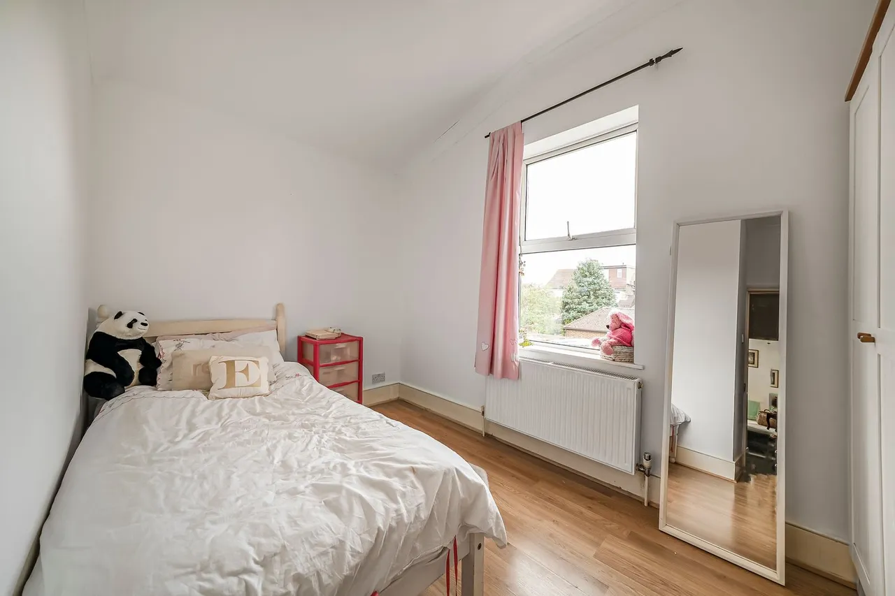 Salcombe Road, Ashford, TW15, photo 17