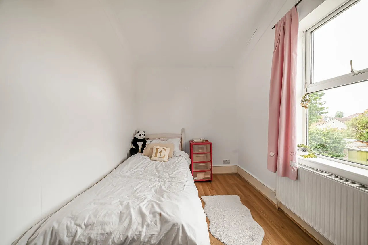 Salcombe Road, Ashford, TW15, photo 18