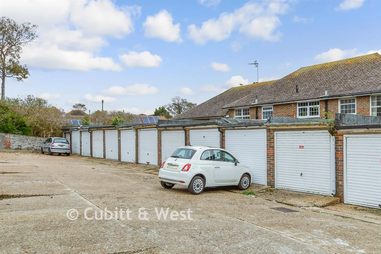 Prince Regents Close, Brighton, BN2, photo 13
