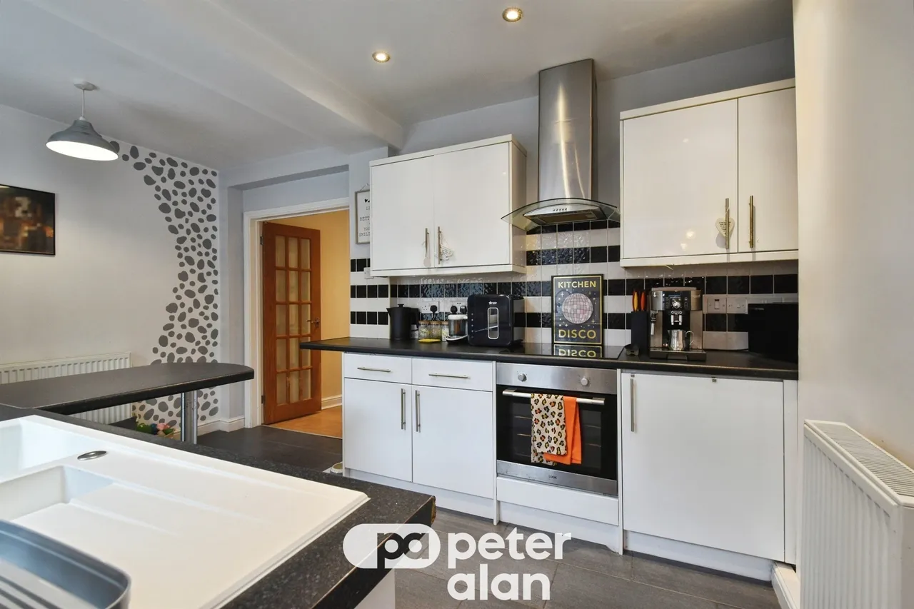 Guest Cottages Merthyr Tydfil, CF48, photo 5