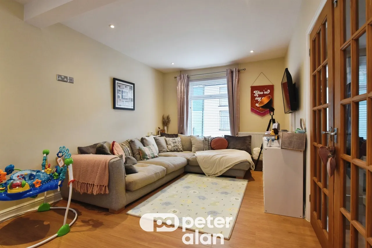 Guest Cottages Merthyr Tydfil, CF48, photo 4