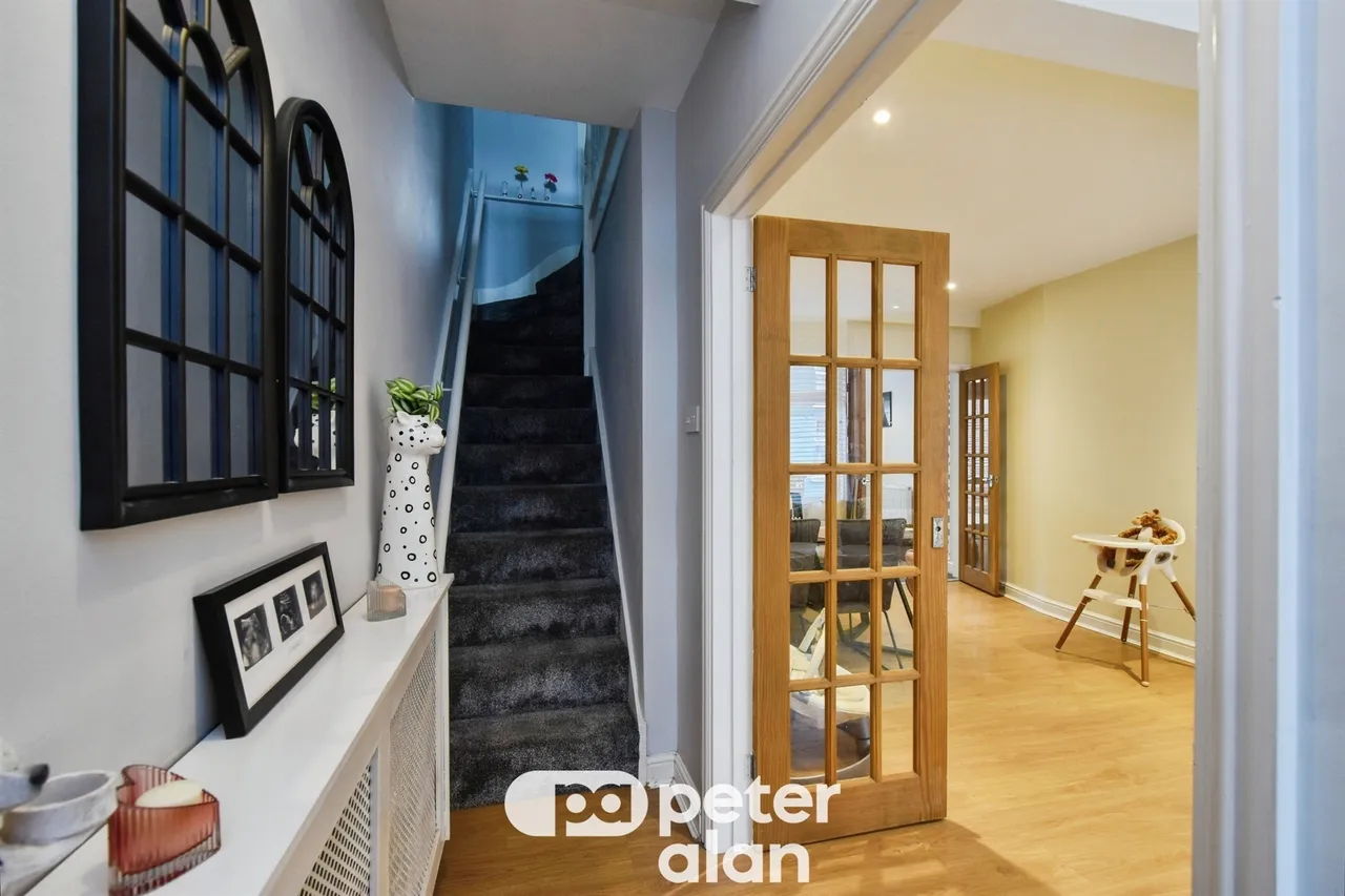Guest Cottages Merthyr Tydfil, CF48, photo 12