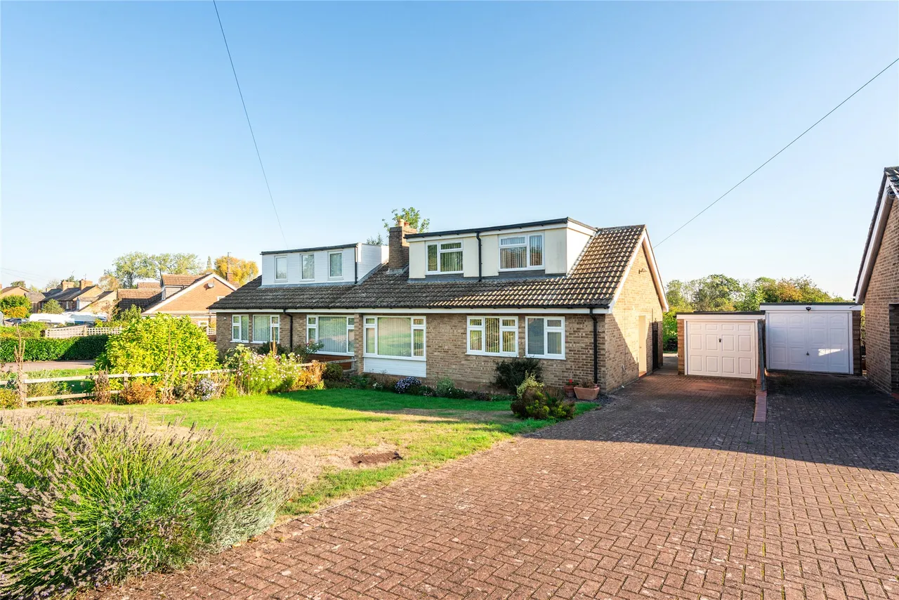 4 bed house for sale, Salford Road, Aspley Guise, MK17