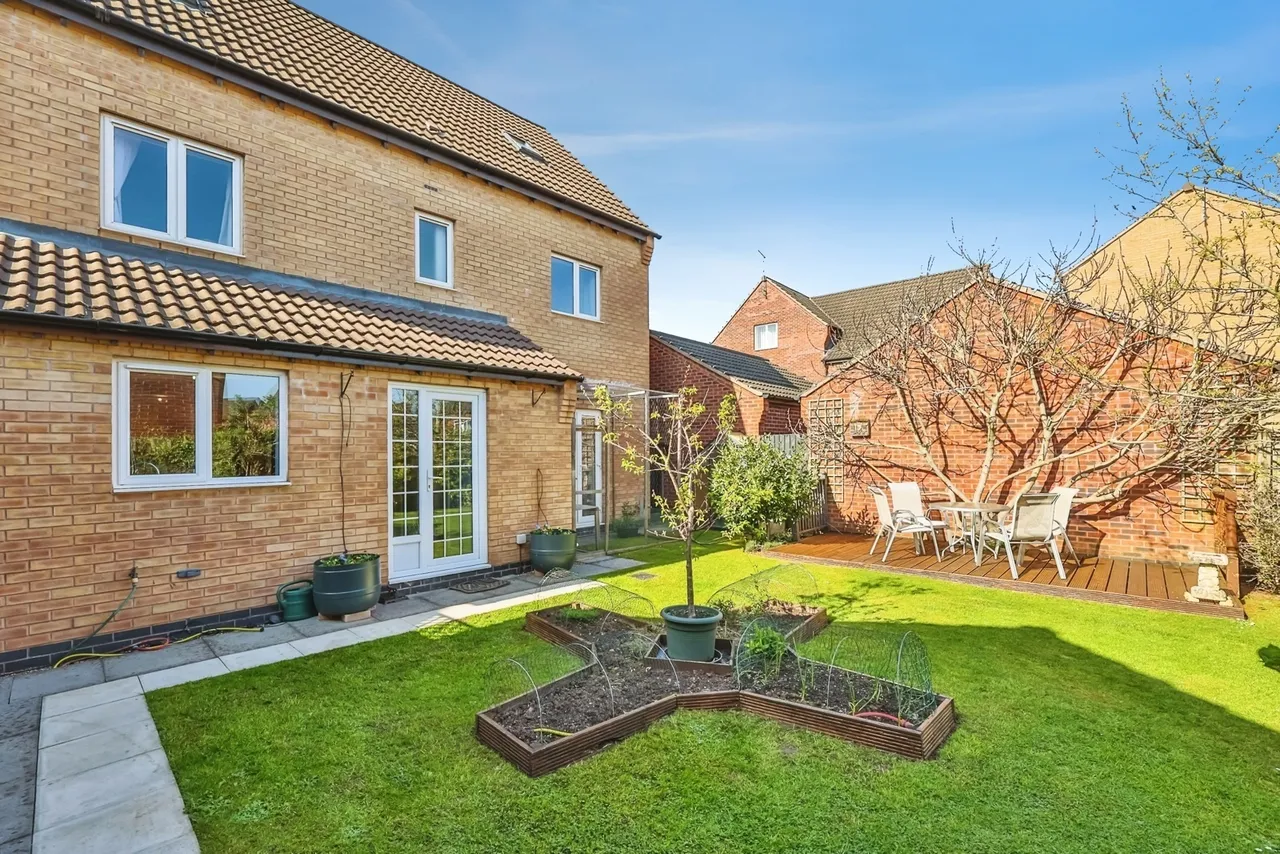 Latin Grove, Hucknall, Nottingham, Nottinghamshire, NG15, photo 2