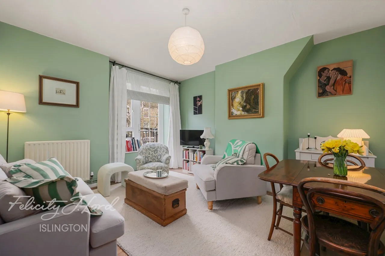 2 bed flat for sale, Nuttall Street, London, N1