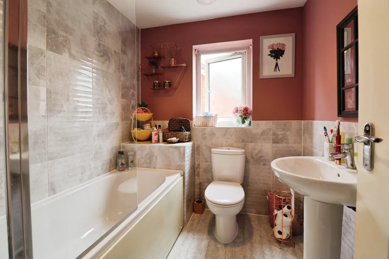Picca Close, Cardiff, CF5, photo 14