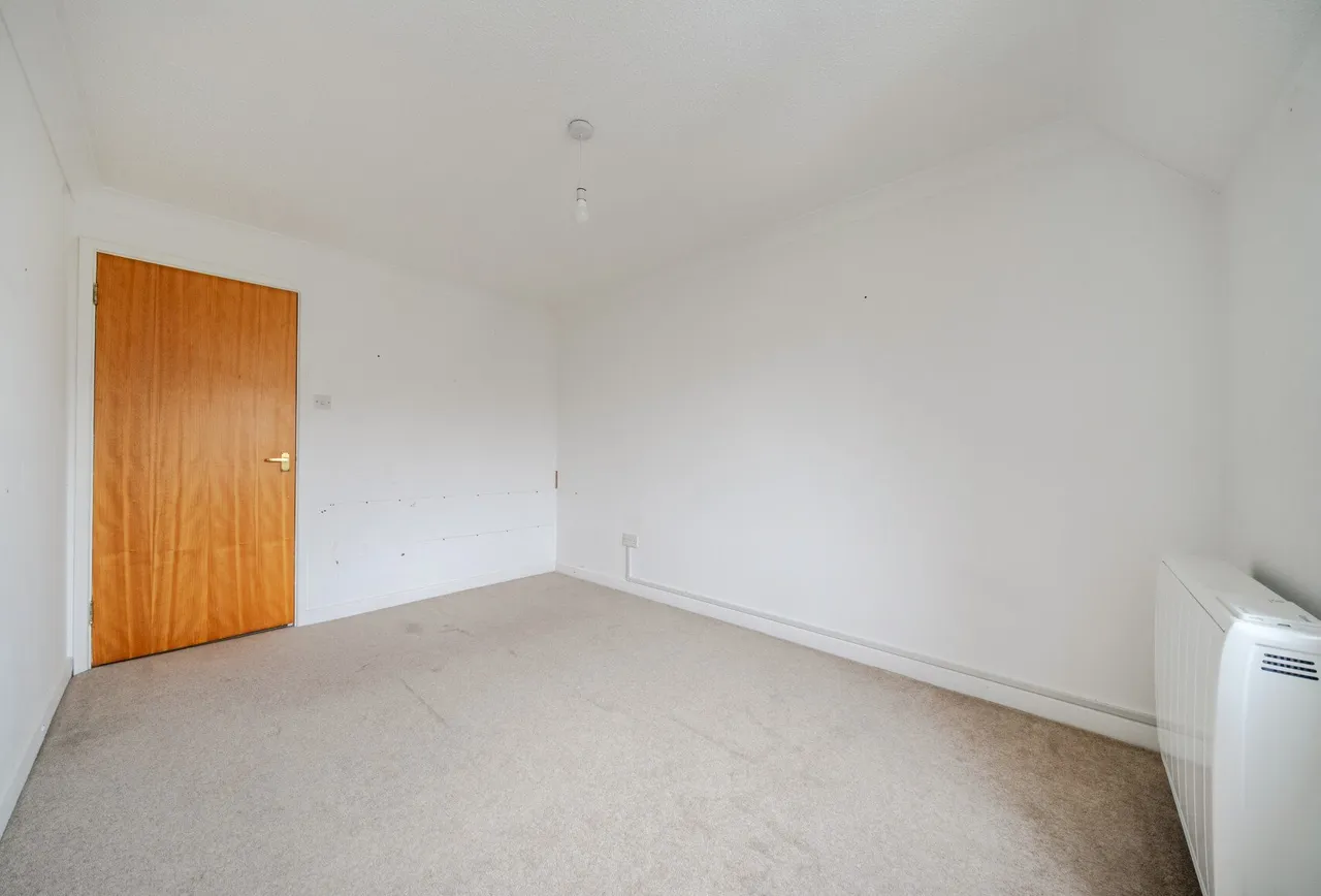 Wesley Court, Stroud, GL5 1DS, photo 2