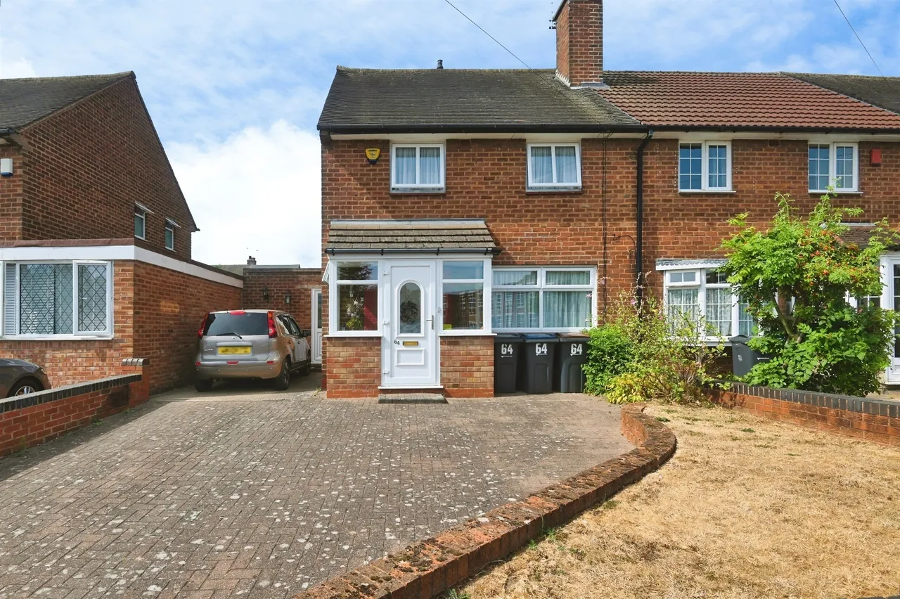 2 bed house for sale — Hillstone Road, Birmingham