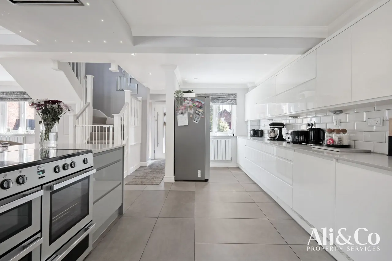 Conrad Close, Grays, Essex, RM16 2TW, photo 5