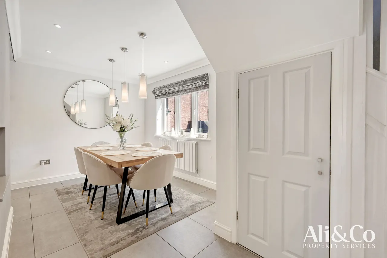 Conrad Close, Grays, Essex, RM16 2TW, photo 13
