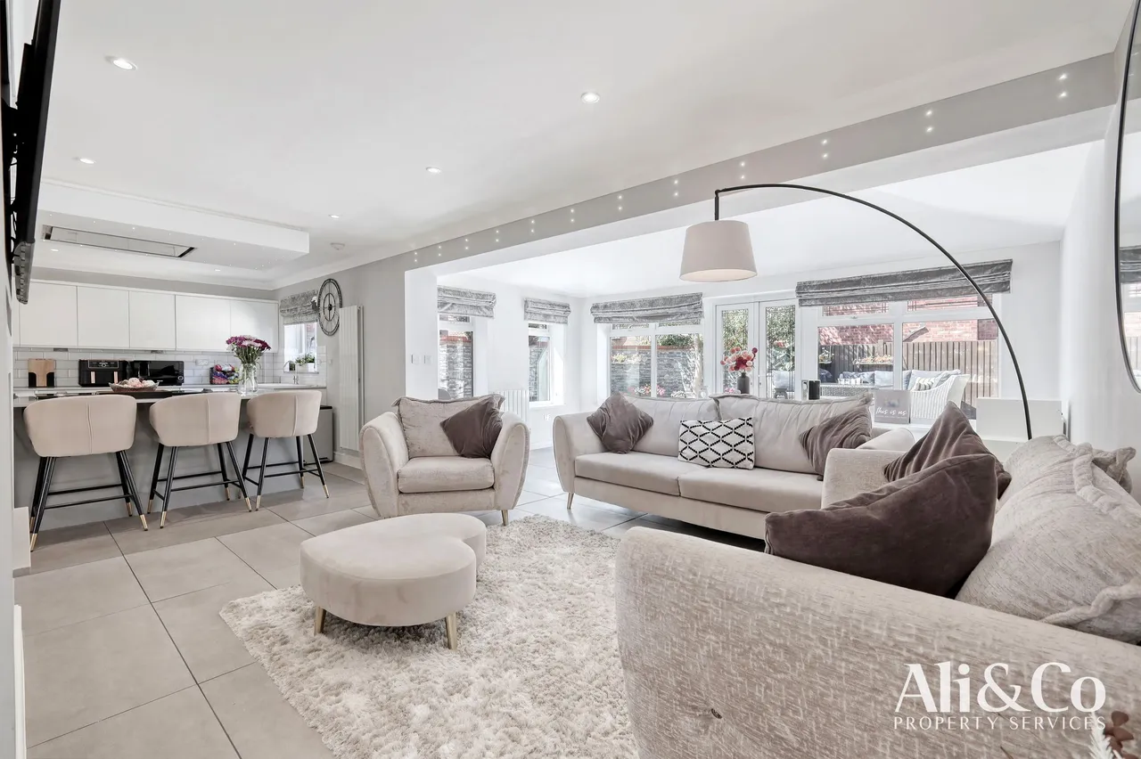 Conrad Close, Grays, Essex, RM16 2TW, photo 7