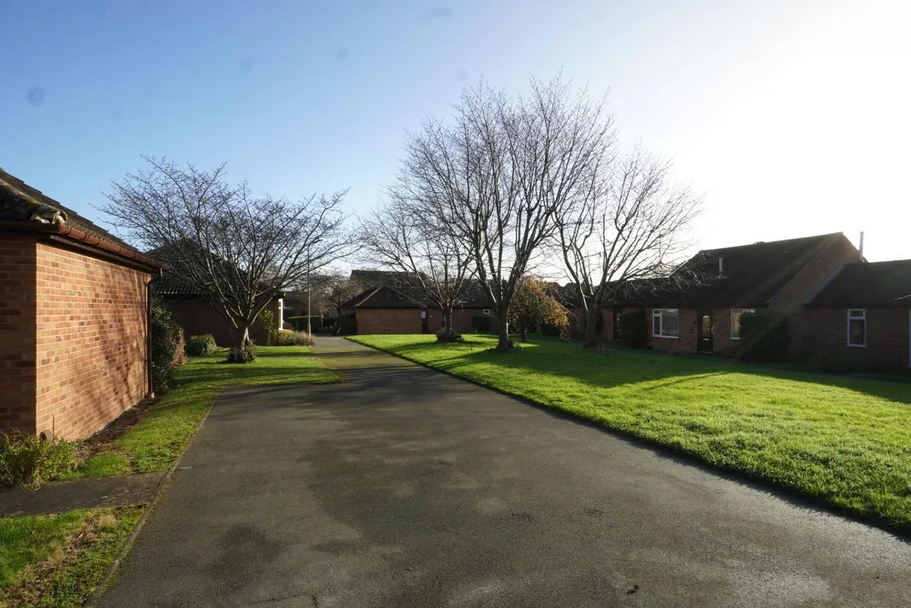 De Montfort Close, Loughborough, LE11, photo 11