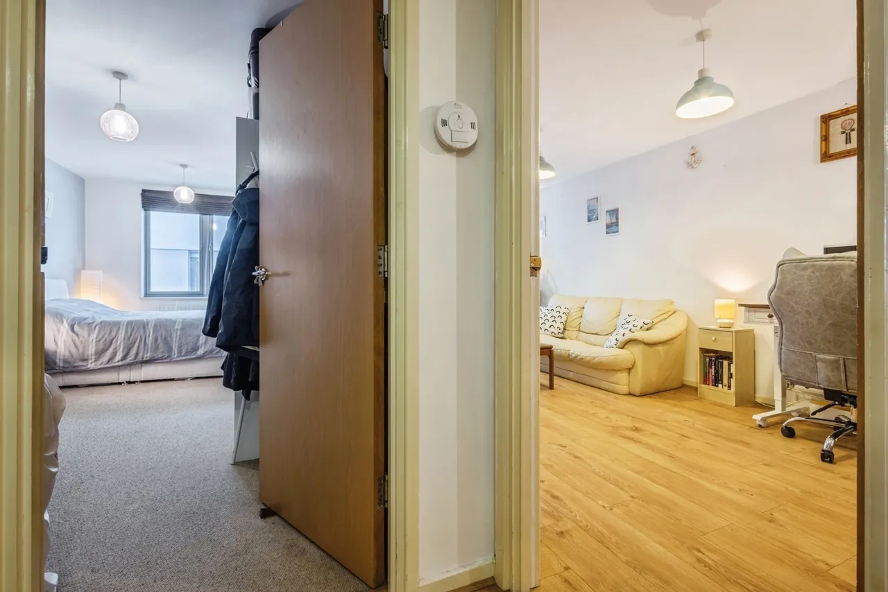 Cathedral Walk, Bristol, BS1, photo 8