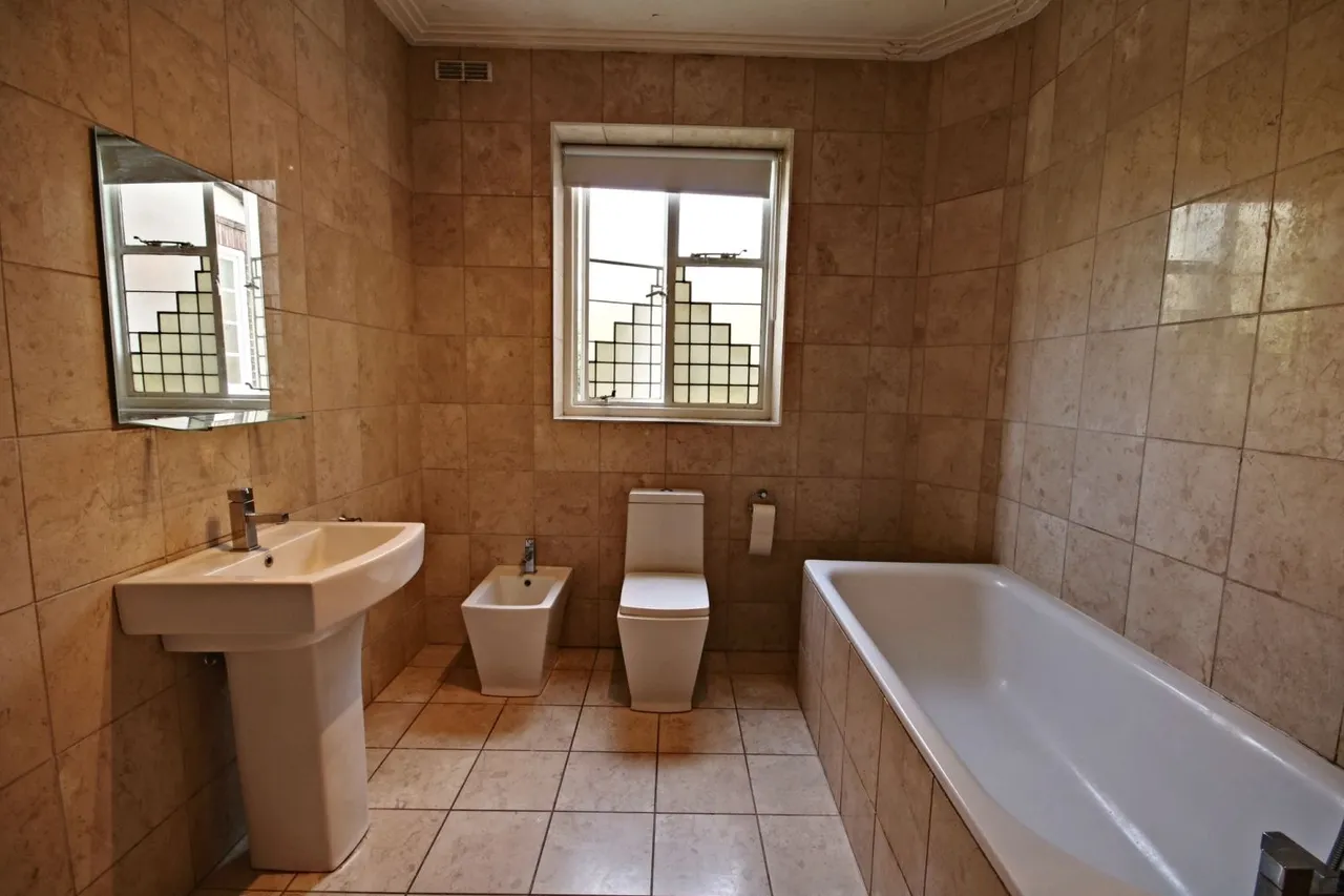 Wildcroft Road, London, SW15, photo 13