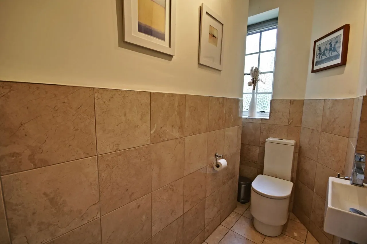Wildcroft Road, London, SW15, photo 21