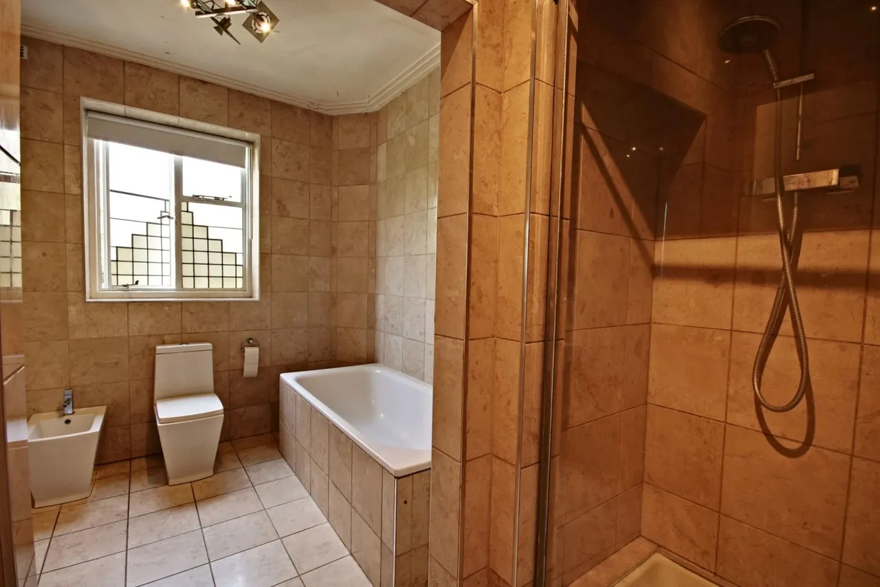 Wildcroft Road, London, SW15, photo 14