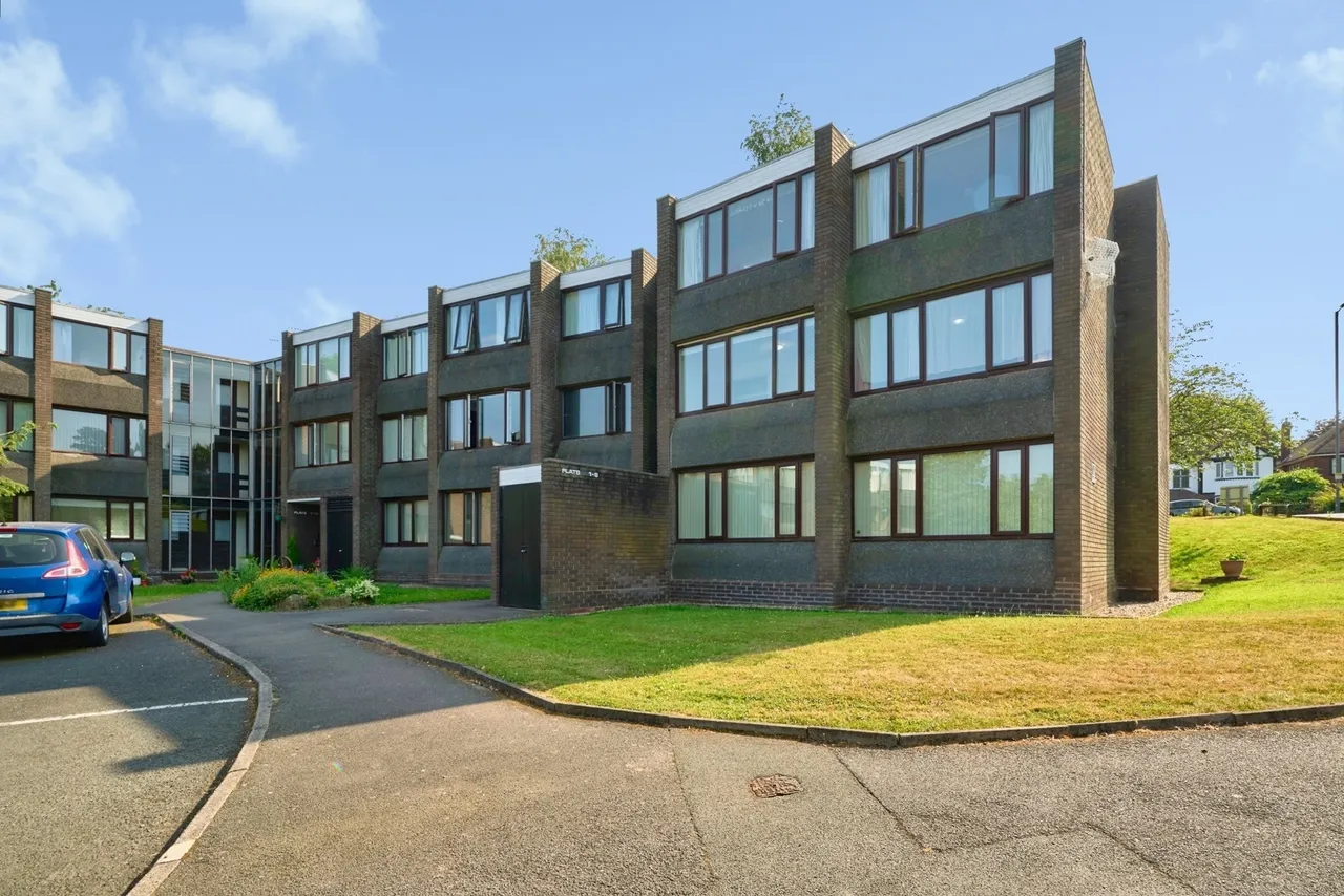2 bed flat for sale — Parklands Gardens, Walsall, West Midlands, WS1
