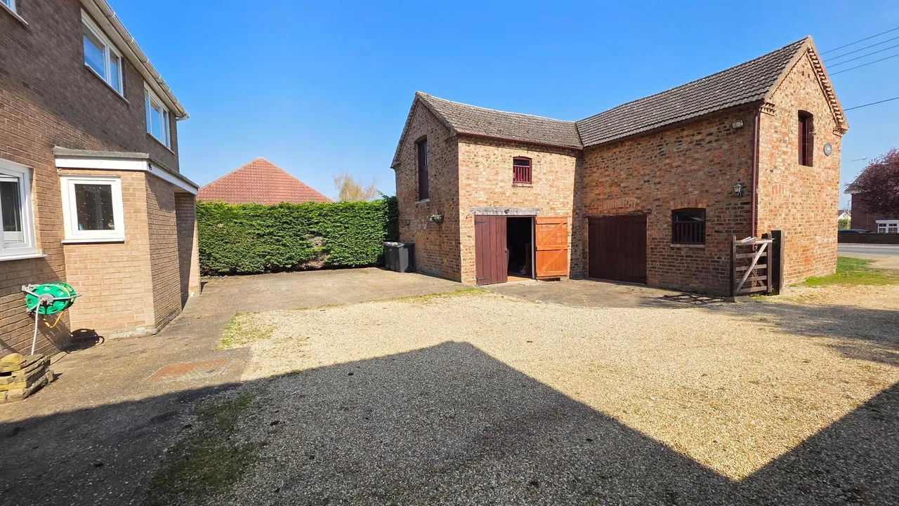 Lincoln Road, Ruskington, NG34, photo 18