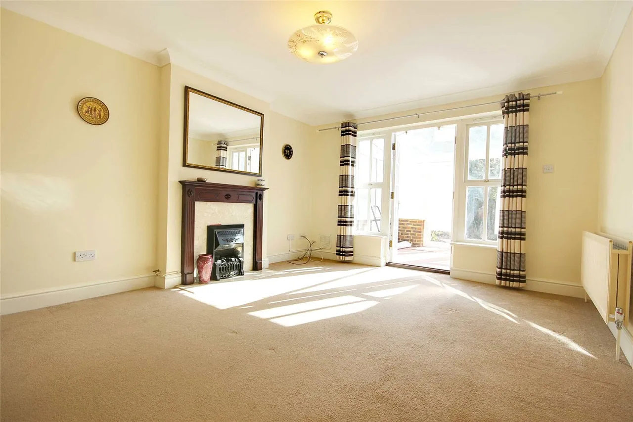 Belgravia Close, High Barnet, Hertfordshire, EN5 5XA, photo 3