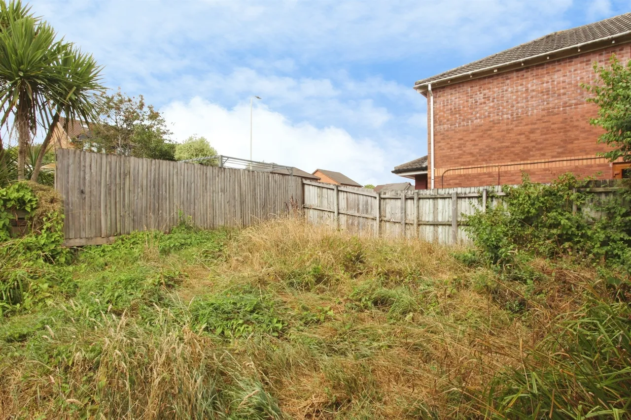 Trem Y Garth, Llanharry, CF72, photo 13