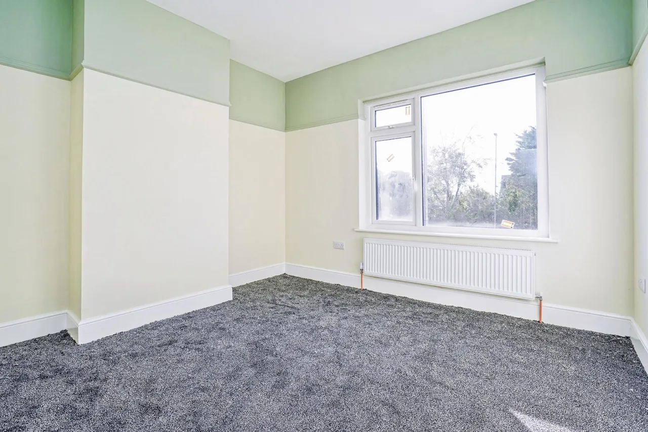 Leeds Road, Dewsbury, WF12, photo 20