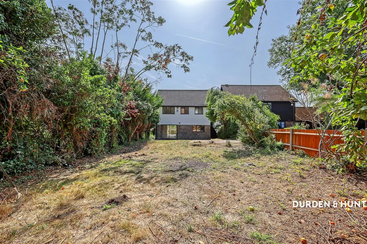 Kynance Close, Romford, RM3, photo 26