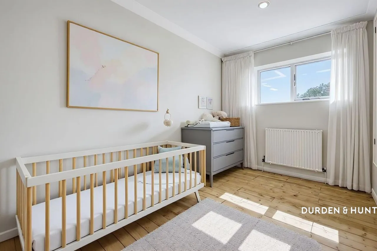 Kynance Close, Romford, RM3, photo 7