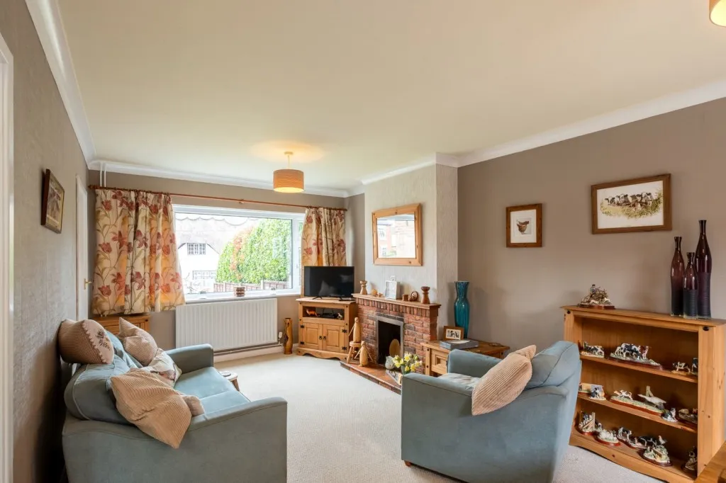 Long Street, Belton, LE12, photo 2