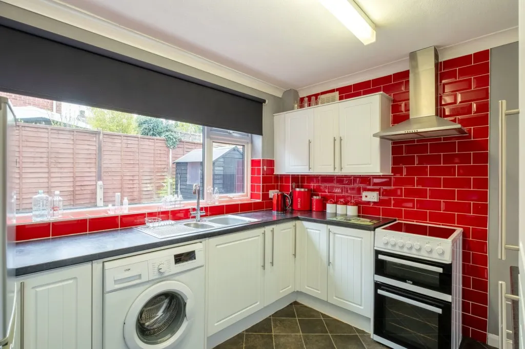 Long Street, Belton, LE12, photo 5