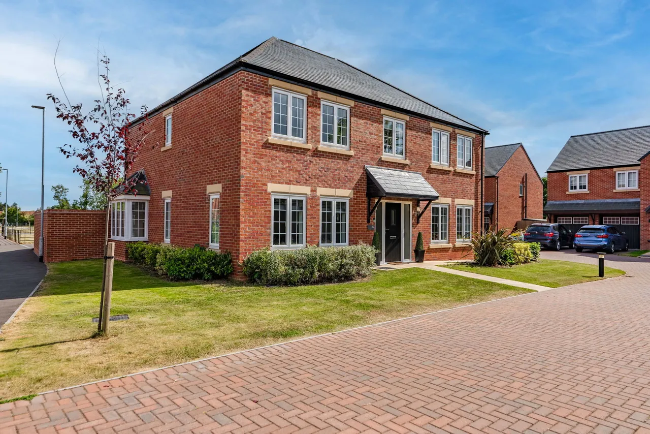 Strawberry Fields, Sutton-On-Trent, NG23, photo 32