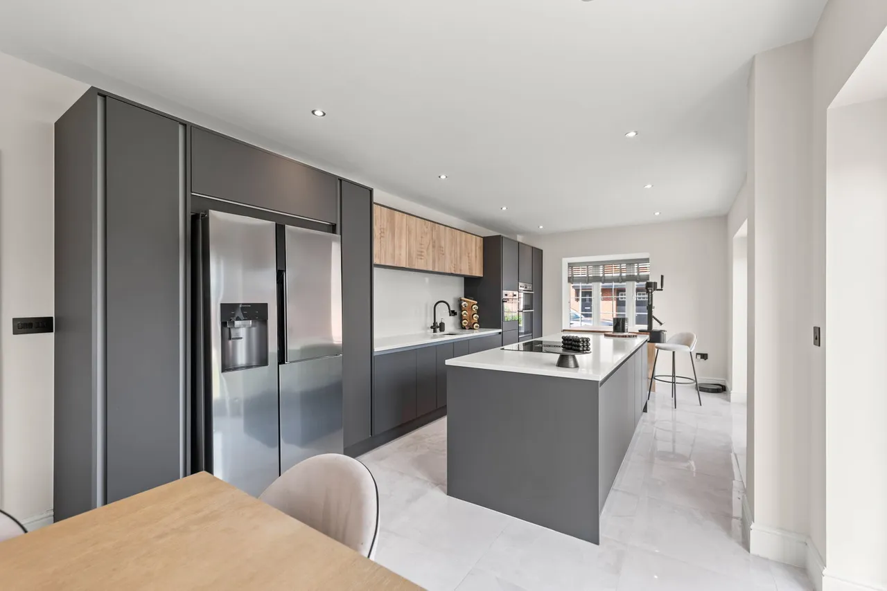 Strawberry Fields, Sutton-On-Trent, NG23, photo 6