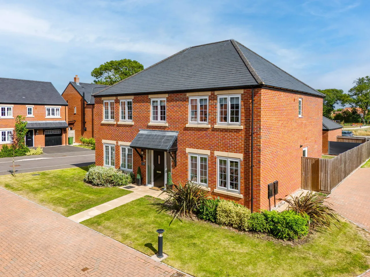 5 bed house for sale, Strawberry Fields, Sutton-On-Trent, NG23
