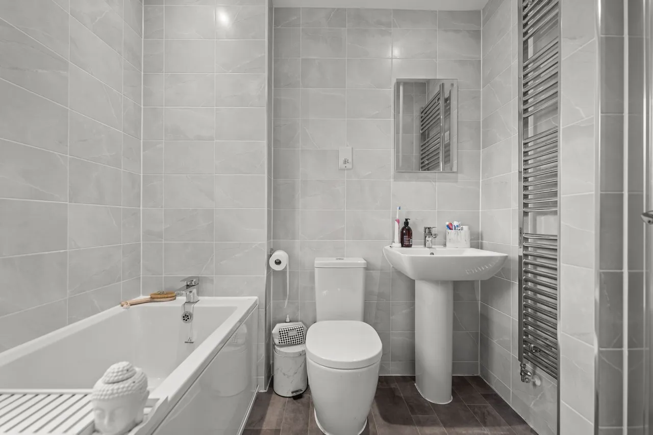 Strawberry Fields, Sutton-On-Trent, NG23, photo 29