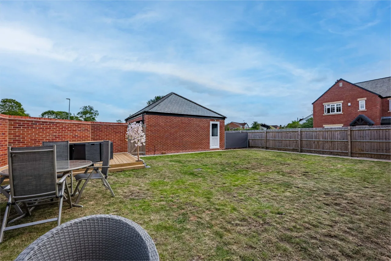 Strawberry Fields, Sutton-On-Trent, NG23, photo 34