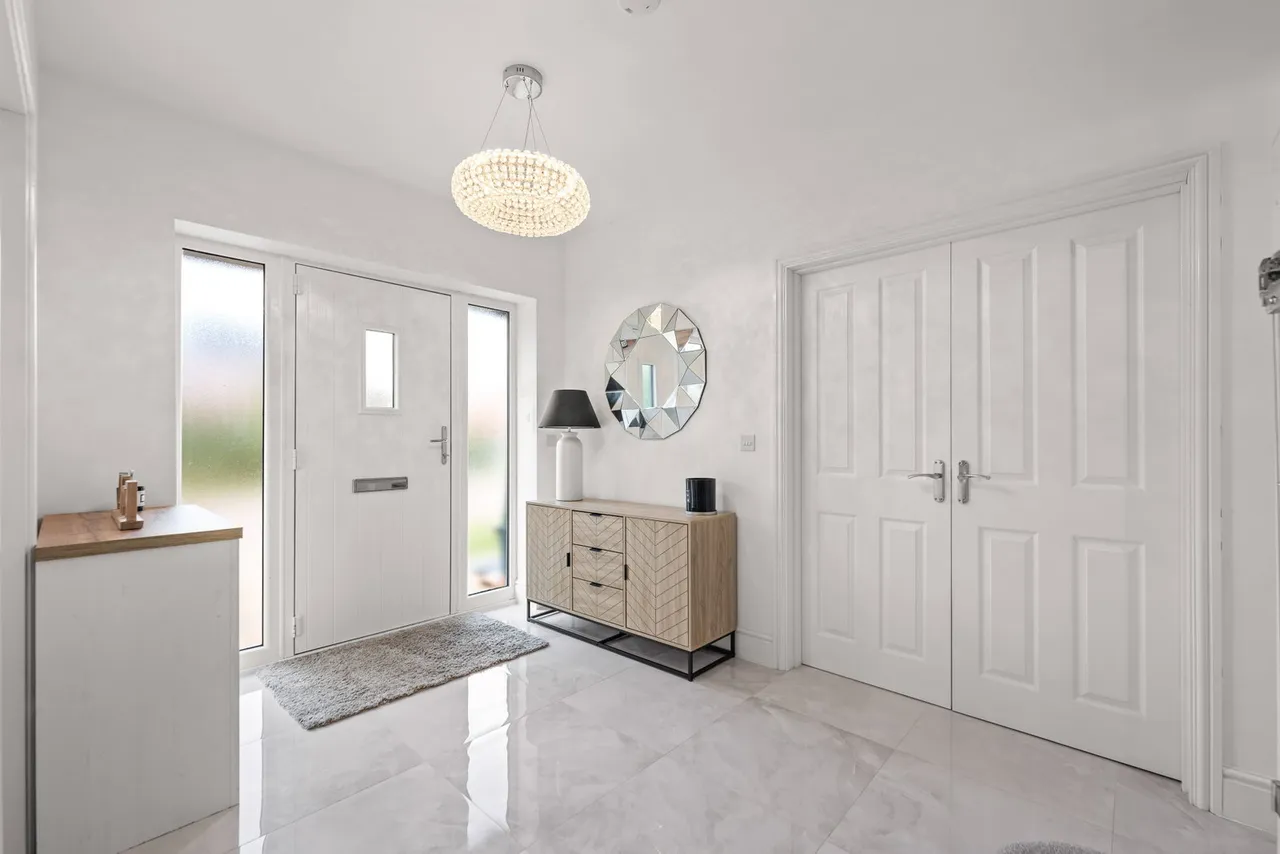 Strawberry Fields, Sutton-On-Trent, NG23, photo 12
