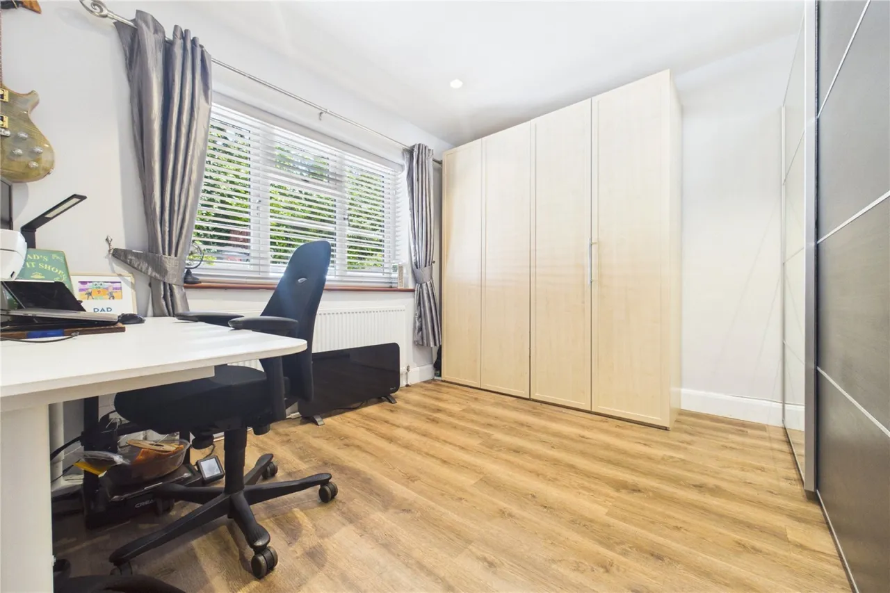 Springwood Lane, Burghfield Common, RG7, photo 10