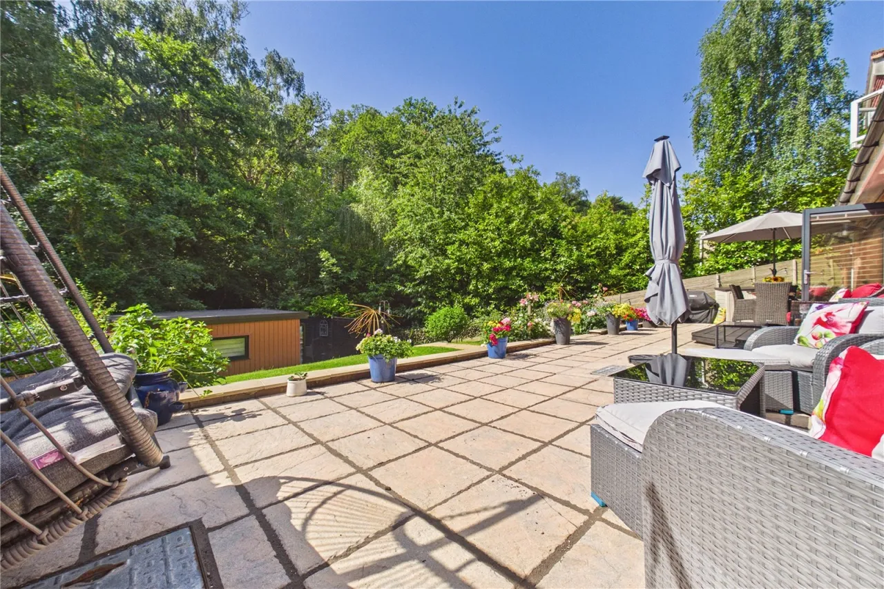 Springwood Lane, Burghfield Common, RG7, photo 21