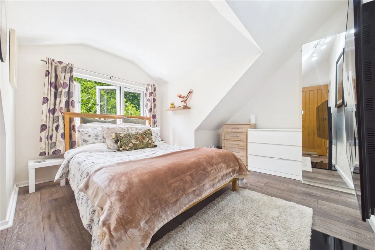 Springwood Lane, Burghfield Common, RG7, photo 15
