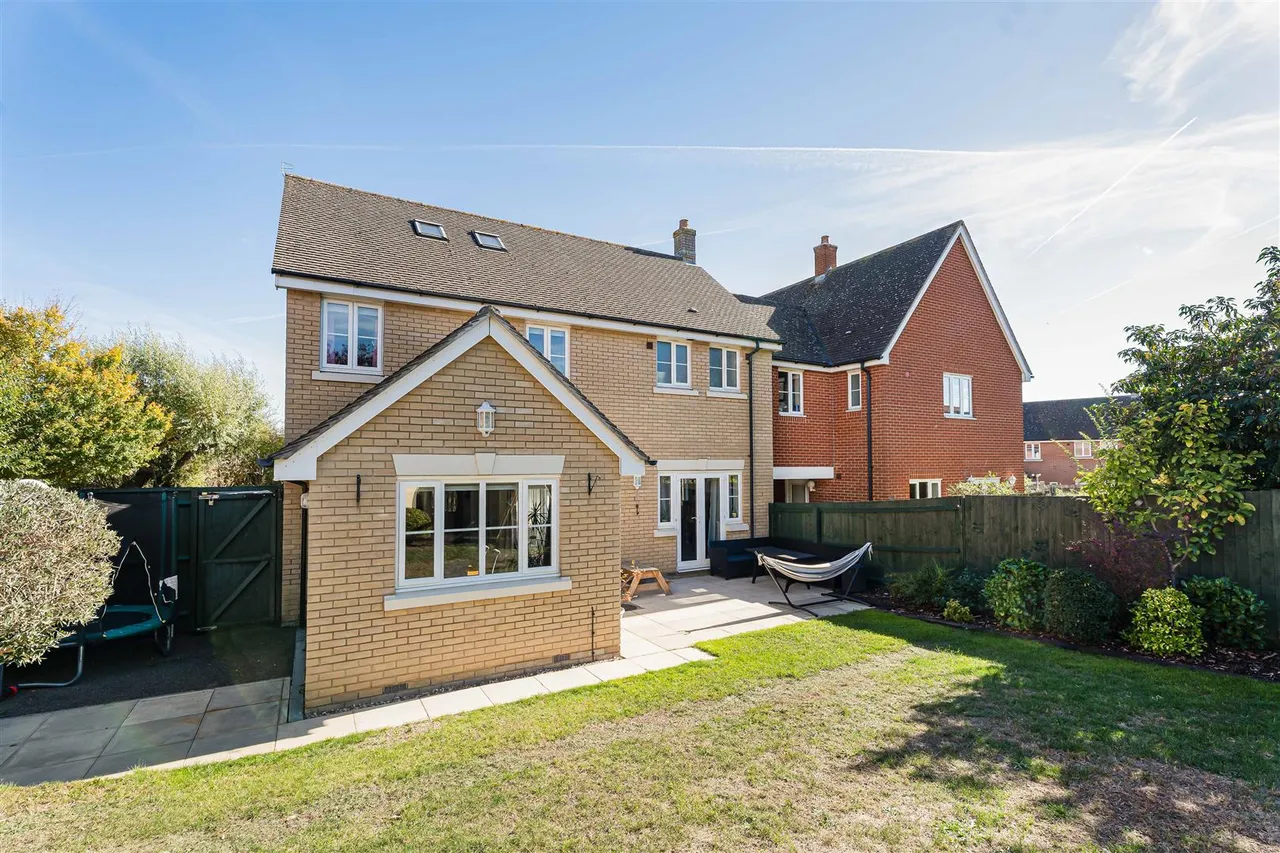Alderton Close, Haverhill, CB9, photo 29