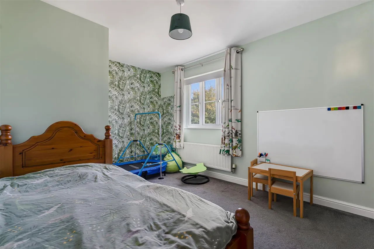 Alderton Close, Haverhill, CB9, photo 20