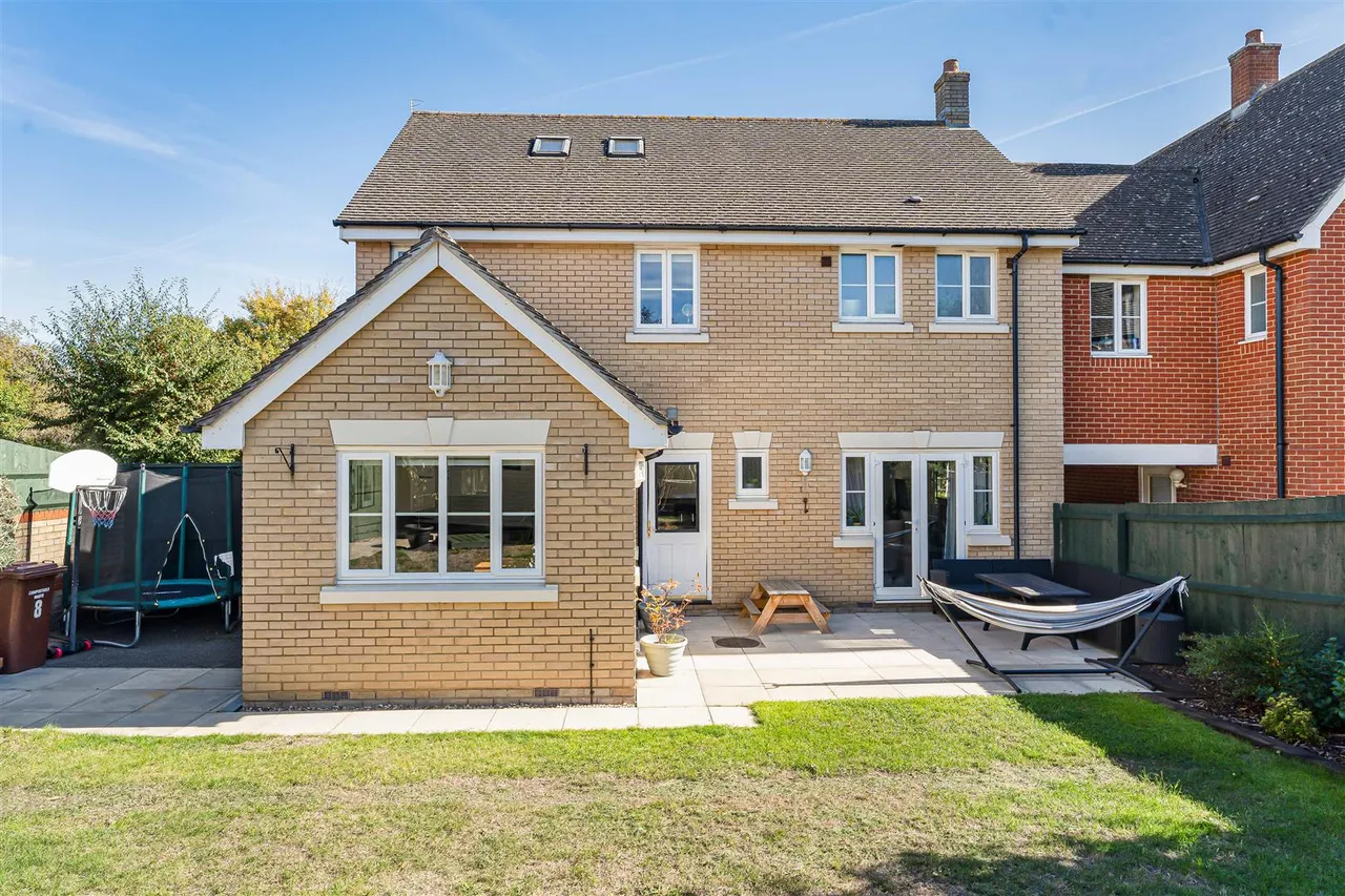 Alderton Close, Haverhill, CB9, photo 28