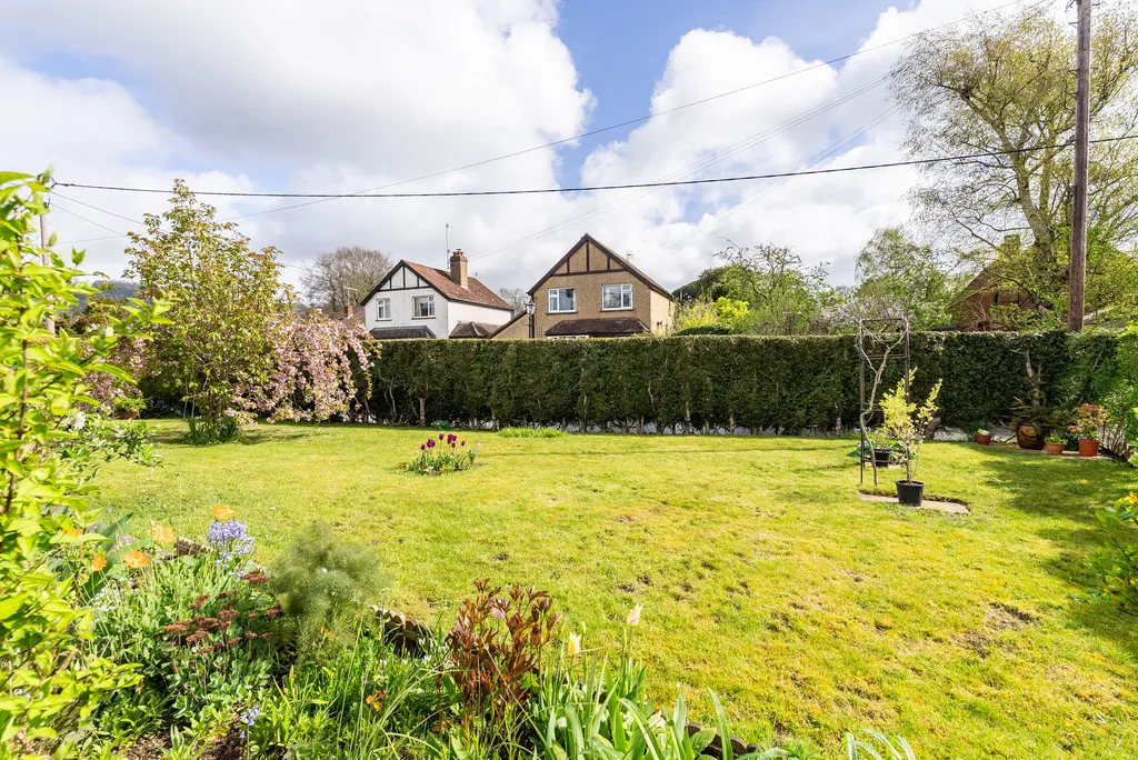 The Borough, Brockham, RH3, photo 4