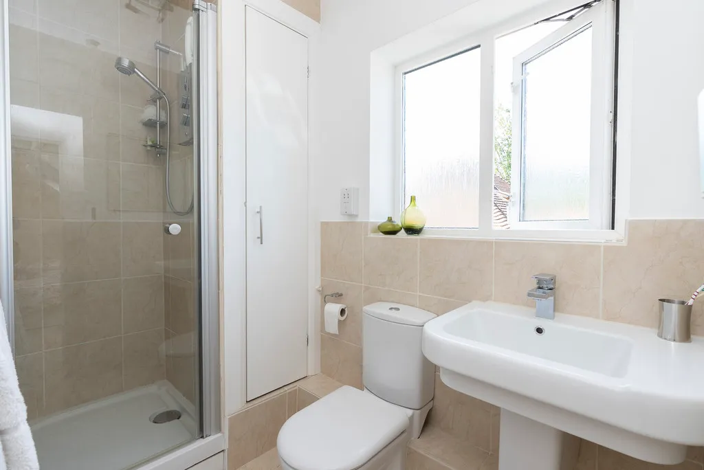 The Borough, Brockham, RH3, photo 13