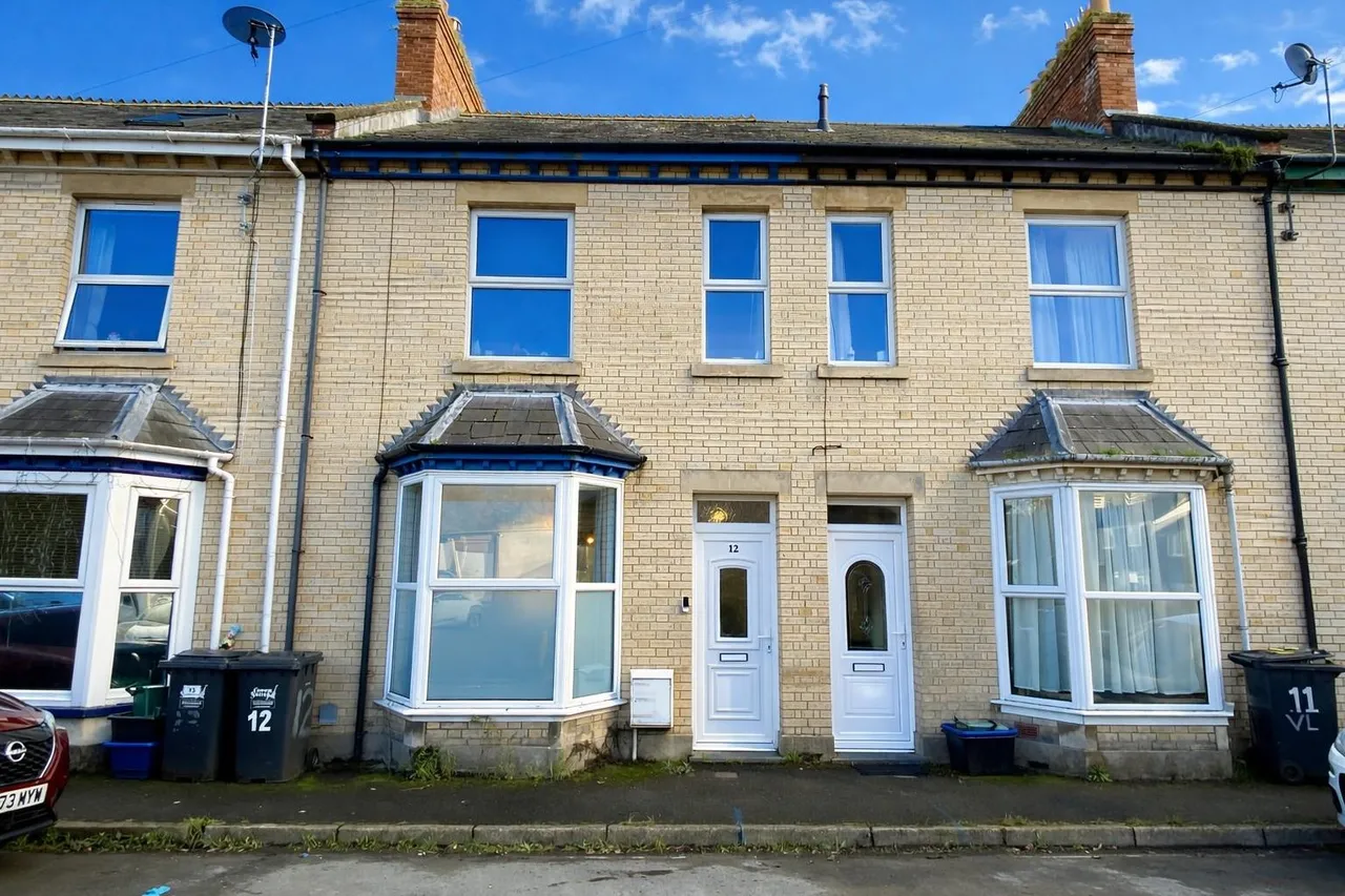 Victoria Lawn, Barnstaple, photo 11