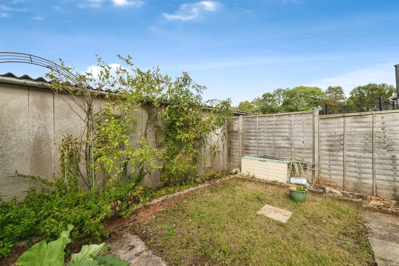 Sunningbrook Road, Tiverton, EX16, photo 7