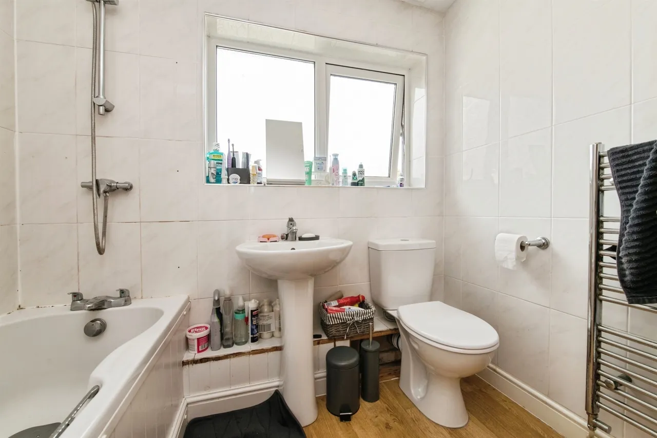 Sunningbrook Road, Tiverton, EX16, photo 9