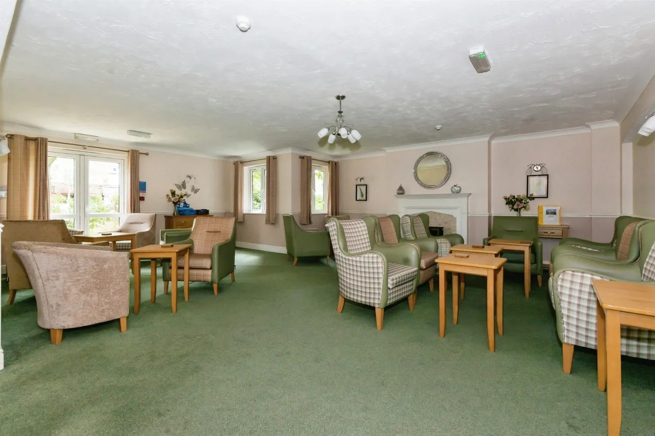 Stratford Road, Hall Green, B28, photo 2